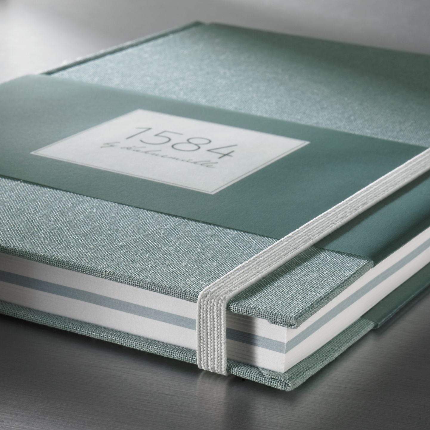 Notes za pisuvanje i skiciranje vo tri boi - 1584 by Hahnemule - Cudna suma