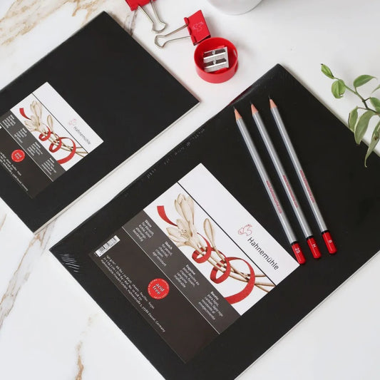 Notes za pisuvanje, skiciranje i suvi tehniki, beige hartija - Sketch Booklet Black - Cudna suma